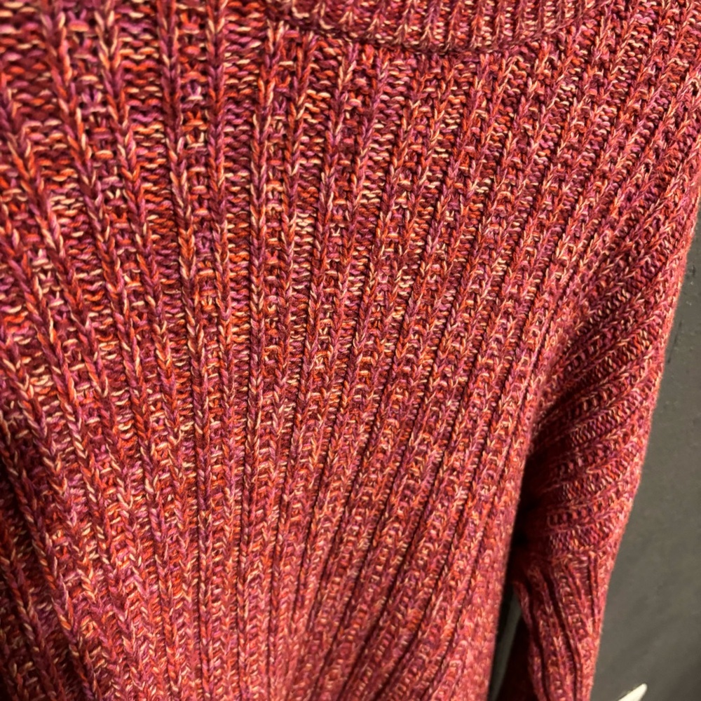 Universal Thread Ribbed Crewneck Sweater - Picture 2 of 5
